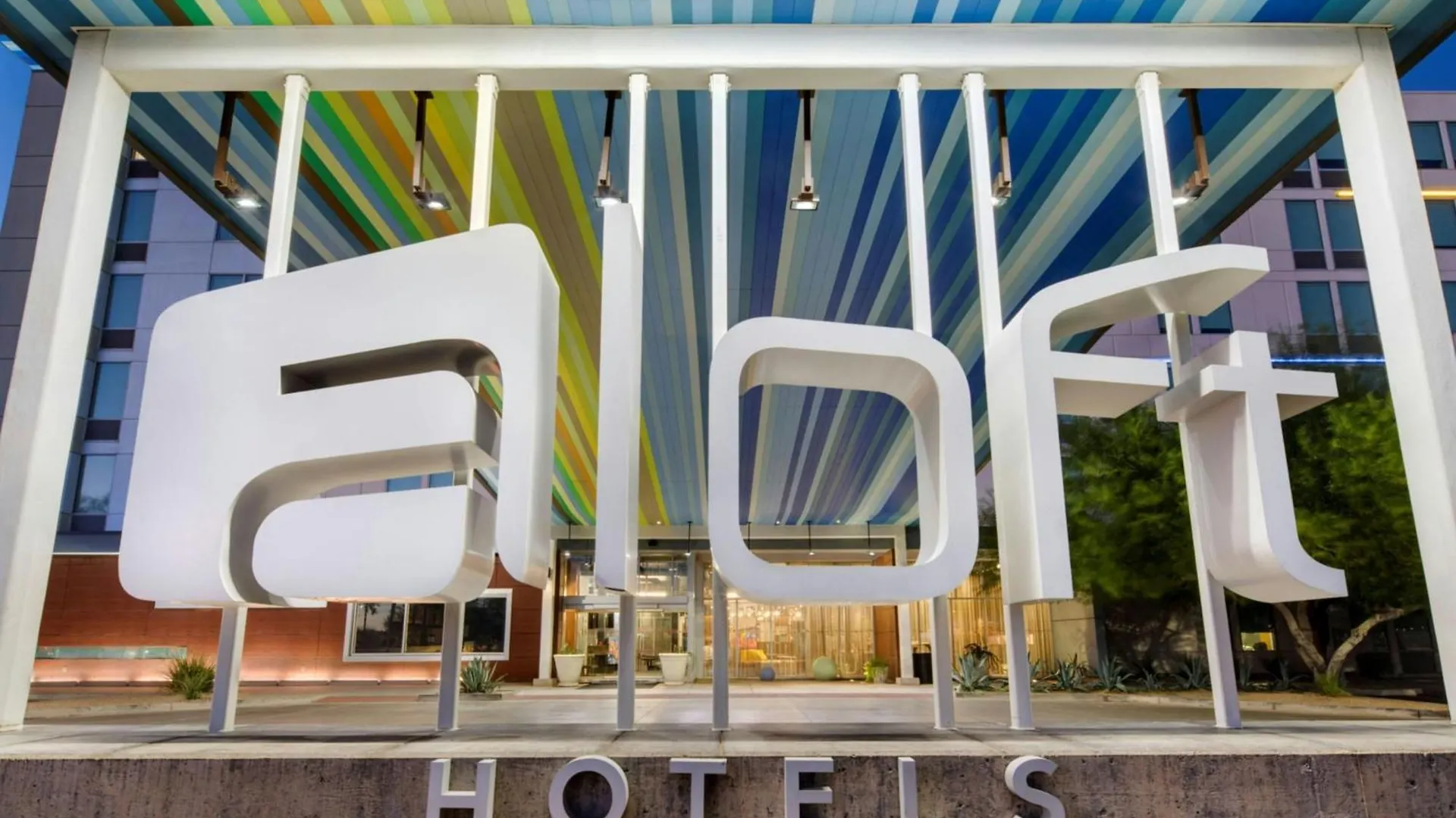 Aloft Phoenix Airport Hotel