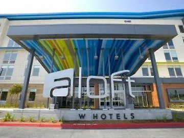 Aloft Phoenix Airport Hotel