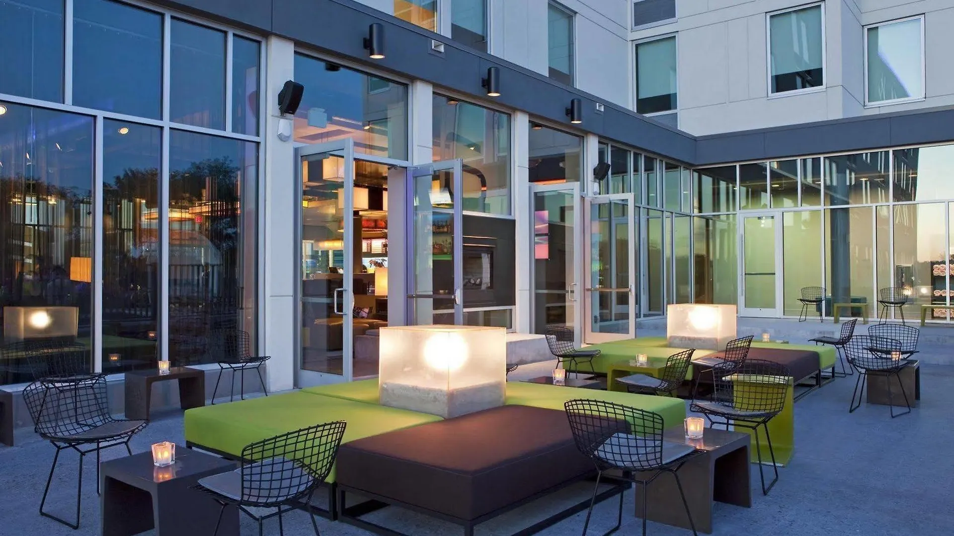 Aloft Phoenix Airport