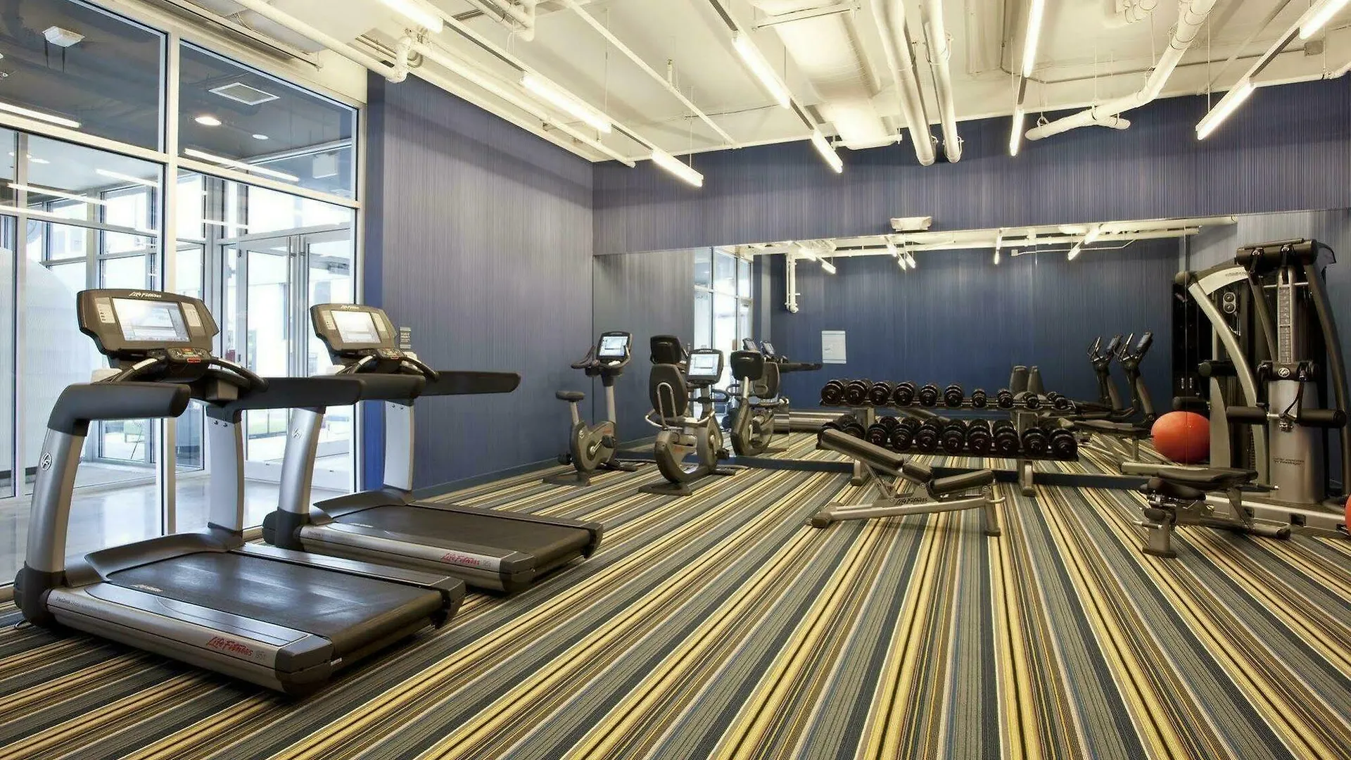 Aloft Phoenix Airport Hotel