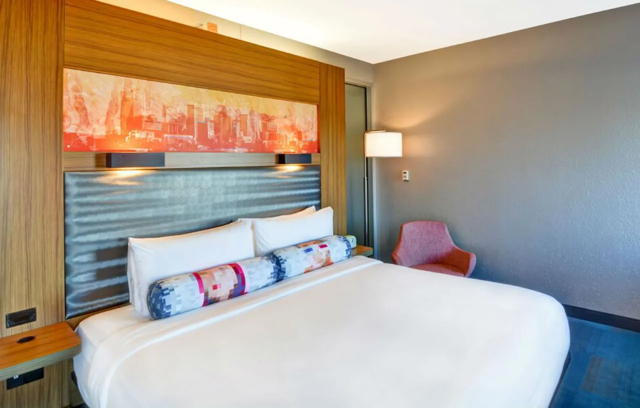 Aloft Phoenix Airport Hotel